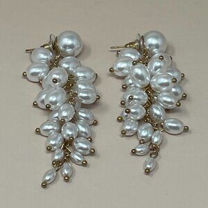 8 Other Reasons | Pearl Drop Earrings